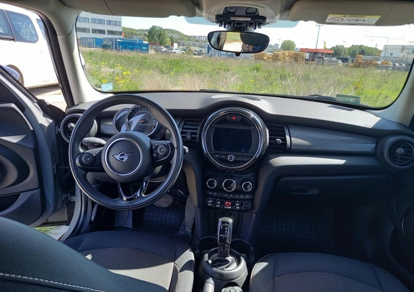 MINI Cooper cena 85000 przebieg: 46642, rok produkcji 2021 z Gdynia małe 154